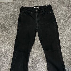 Women's Black Levi’s Jeans